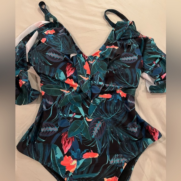 Nicole Miller one piece Swimsuit M - Picture 3 of 4